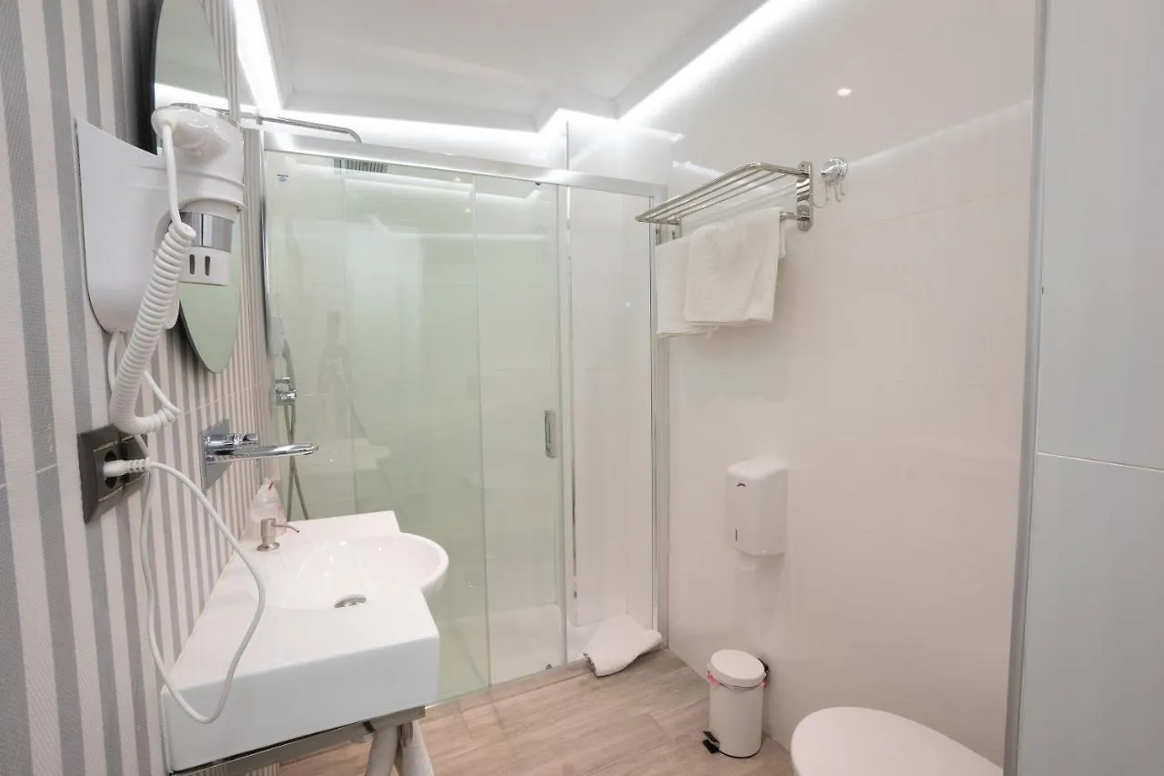 Apartamentos Abril Nerja Apartment